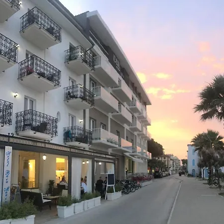 酒店 Baia Marina 滨海库普拉