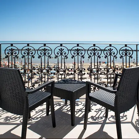 Отель Baia Marina