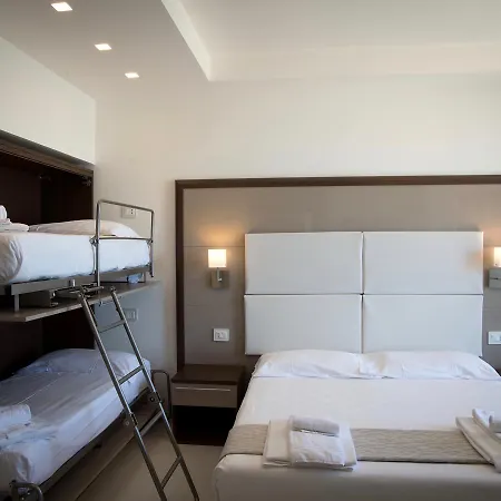 Baia Marina Купра-Мариттима